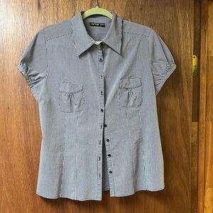 Women’s short sleeve Checkered Shirt